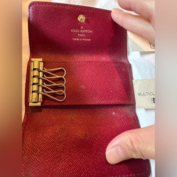 LOUIS VUITTON Monogram 4 Key Multicles Holder in Fuchsia - Picture 5 of 5